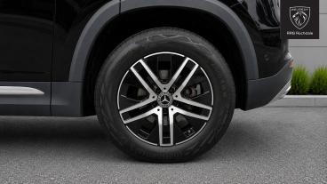 SPOTICAR Mercedes Gla 1.3 Gla200 Sport (executive) 7g-dct Euro 6 (s/s) 5 Used Car - Suv Petrol Black - Rochdale - 1200610305_5