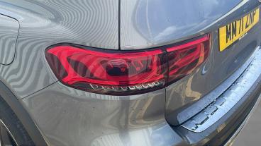 SPOTICAR Mercedes Glb 1.3 Glb200 Amg Line 7g-dct Euro 6 (s/s) 5dr Used Car - Suv Petrol Grey - Preston - 1200625208_5