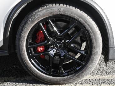 SPOTICAR Mercedes Glc 4.0 Glc63 V8 Biturbo Amg S (premium) Coupe Spds Mc Used Car - Suv Petrol White - Nuneaton - 1200557622_5