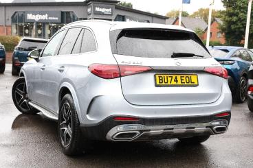 SPOTICAR Mercedes Glc 2.0 Glc300h Mhev Amg Line G-tronic+ 4matic Euro 6 Used Car - Suv Hybrid Silver - Lichfield - 1200630467_3