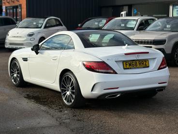 SPOTICAR Mercedes Slc 1.6 Slc180 Amg Line G-tronic Euro 6 (s/s) 2dr Used Car - Saloon Petrol White - Leicester - 1200556794_5