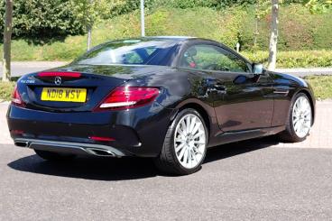 SPOTICAR Mercedes Slc 2.1 Slc250d Amg Line G-tronic Euro 6 (s/s) 2dr Used Car - Saloon Diesel Black - Littlehampton - 1200624186_3