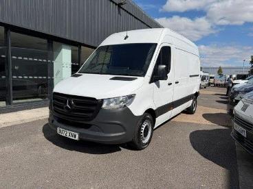 SPOTICAR Mercedes Sprinter 2.0 315 Cdi Progressive Fwd L2 H2 Euro 6 (s/s) 5dr Used Car - Commercial Vehicle Diesel White - Cheltenham - 1200624807_3