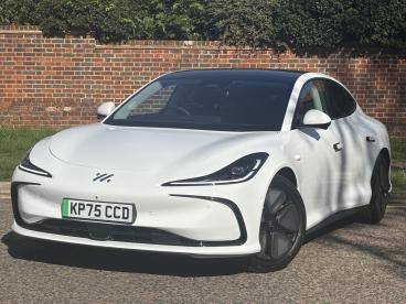 SPOTICAR Mg Im5 100kwh Long Range Saloon Auto 5dr Used Car - Saloon Electric White - Hemel Hempstead - 1200555741_3