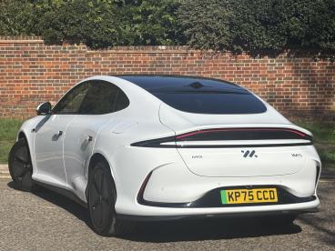 SPOTICAR Mg Im5 100kwh Long Range Saloon Auto 5dr Used Car - Saloon Electric White - Hemel Hempstead - 1200555741_5