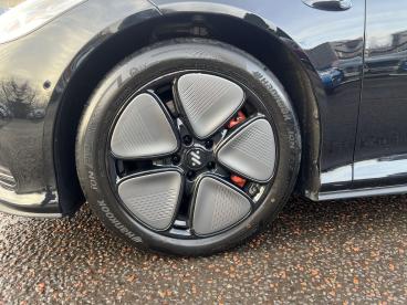 SPOTICAR Mg Im5 100kwh Long Range Saloon Auto 5dr Used Car - Saloon Electric Black - Enniskillen - 1200559734_4