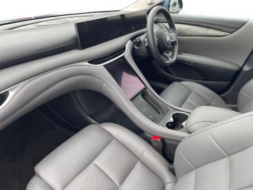 SPOTICAR Mg Im5 75kwh Standard Range Saloon Auto 5dr Used Car - Saloon Electric Blue - Wallsend - 1200569948_3