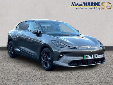 SPOTICAR Mg Im6 100kwh Launch Edition Auto 4wd 5dr Used Car - Suv Electric Silver - Wallsend - 1200559675_1