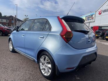 SPOTICAR Mg 3 Mg3 1.5 Vti-tech 3form Sport Euro 6 (s/s) 5dr Used Car - Saloon Petrol Blue - Enniskillen - 1200532310_5