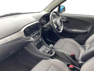 SPOTICAR Mg 3 Mg3 1.5 Vti-tech Exclusive Nav Euro 6 (s/s) 5dr Used Car - Saloon Petrol Silver - Ashington - 1200536282_3