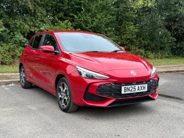 SPOTICAR Mg 3 Mg3 1.5 Hybrid+ Trophy Auto Euro 6 (s/s) 5dr Used Car - Saloon Hybrid Red - Balsall Common - 1200579402_1