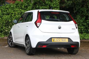 SPOTICAR Mg 3 Mg3 1.5 Vti-tech Excite Euro 6 (s/s) 5dr Used Car - Saloon Petrol White - Lichfield - 1200599304_3