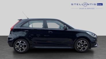 SPOTICAR Mg 3 Mg3 1.5 Vti-tech Exclusive Nav Euro 6 (s/s) 5dr Used Car - Saloon Petrol Black - Preston - 1200604412_2