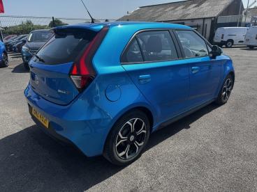 SPOTICAR Mg 3 Mg3 1.5 Vti-tech Excite Euro 6 (s/s) 5dr Used Car - Saloon Petrol Blue - Enniskillen - 1200613806_5