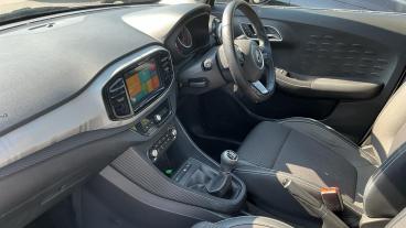 SPOTICAR Mg 3 Mg3 1.5 Vti-tech Exclusive Nav Euro 6 (s/s) 5dr Used Car - Saloon Petrol White - Redditch - 1200615971_2