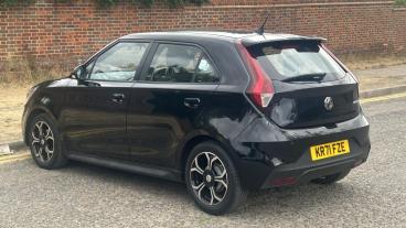SPOTICAR Mg 3 Mg3 1.5 Vti-tech Excite Euro 6 (s/s) 5dr Used Car - Saloon Petrol Black - Hemel Hempstead - 1200622139_5