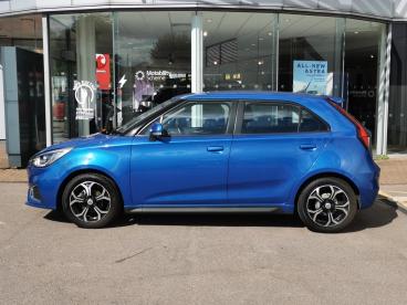 SPOTICAR Mg 3 Mg3 1.5 Vti-tech Exclusive Euro 6 (s/s) 5dr Used Car - Saloon Petrol Blue - Hemel Hempstead - 1200625772_4
