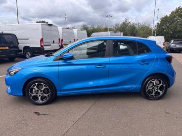 SPOTICAR Mg 3 Mg3 1.5 Se Euro 6 (s/s) 5dr Used Car - Saloon Petrol Blue - Boston - 1200632041_2