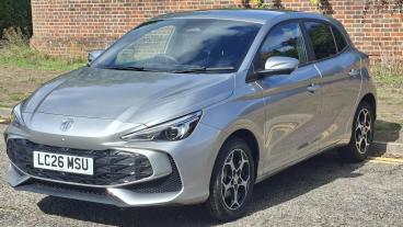 SPOTICAR Mg 3 Mg3 1.5 Hybrid+ Trophy Auto Euro 6 (s/s) 5dr Used Car - Saloon Hybrid Silver - Hemel Hempstead - 1200634990_4