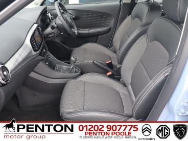 SPOTICAR Mg 3 Mg3 1.5 Vti-tech Exclusive Nav Euro 6 (s/s) 5dr Used Car - Saloon Petrol Silver - Poole - 1200635184_5