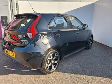 SPOTICAR Mg 3 Mg3 1.5 Vti-tech Exclusive Nav Euro 6 (s/s) 5dr Used Car - Saloon Petrol Black - Trowbridge - 1200636894_5