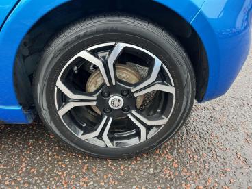SPOTICAR Mg 3 Mg3 1.5 Vti-tech Excite Euro 6 (s/s) 5dr Used Car - Saloon Petrol Blue - Enniskillen - 1200642303_4
