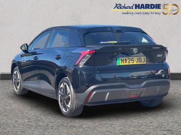 SPOTICAR Mg 4 Mg4 49kwh Se Auto 5dr Used Car - Saloon Electric Black - Ashington - 1200544911_2