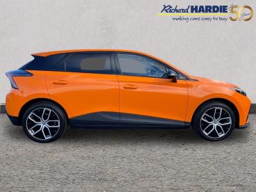 SPOTICAR Mg 4 Mg4 64kwh Trophy Long Range Auto 5dr Used Car - Saloon Electric  - Ashington - 1200550377_5