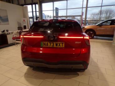 SPOTICAR Mg 4 Mg4 77kwh Trophy Extended Range Auto 5dr Used Car - Saloon Electric Red - Ashington - 1200556655_5