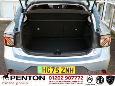 SPOTICAR Mg 4 Mg4 53.9kwh Premium Long Range Auto 5dr Used Car - Saloon Electric Green - Christchurch - 1200603419_5