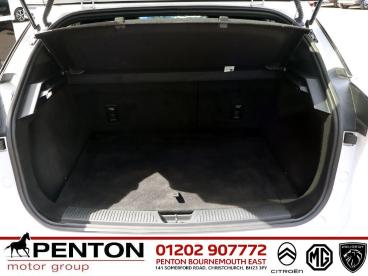 SPOTICAR Mg 4 Mg4 64kwh Trophy Long Range Auto 5dr Used Car - Saloon Electric White - Christchurch - 1200623641_5