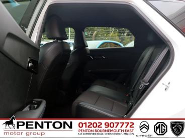 SPOTICAR Mg 4 Mg4 64kwh Trophy Long Range Auto 5dr Used Car - Saloon Electric White - Christchurch - 1200631456_4
