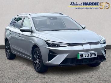 SPOTICAR Mg 5 Mg5 61.1kwh Trophy Long Range Auto 5dr Used Car - Estate Electric Silver - Wallsend - 1200503095_1