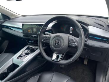 SPOTICAR Mg 5 Mg5 61.1kwh Trophy Long Range Auto 5dr Used Car - Estate Electric Silver - Wallsend - 1200503095_3