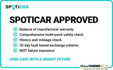 SPOTICAR Mg 5 Mg5 61.1kwh Trophy Long Range Auto 5dr Used Car - Estate Electric Black - Ashington - 1200506859_4
