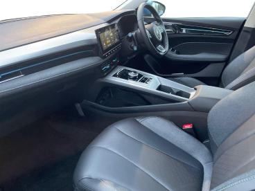 SPOTICAR Mg 5 Mg5 61.1kwh Trophy Long Range Auto 5dr Used Car - Estate Electric Blue - Ashington - 1200506862_3