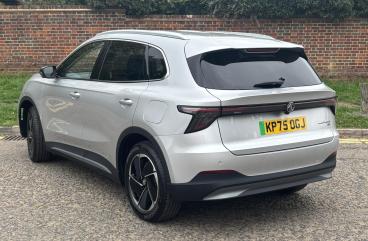 SPOTICAR Mg 5 Mg5 64kwh Trophy Long Range Auto 5dr Used Car - Suv Electric Silver - Hemel Hempstead - 1200555747_3