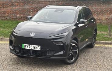 SPOTICAR Mg 5 Mg5 64kwh Trophy Long Range Auto 5dr Used Car - Suv Electric Black - Hemel Hempstead - 1200555760_3