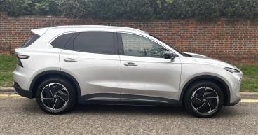 SPOTICAR Mg 5 Mg5 64kwh Trophy Long Range Auto 5dr Used Car - Suv Electric Silver - Hemel Hempstead - 1200555762_3