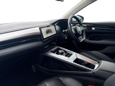 SPOTICAR Mg 5 Mg5 61.1kwh Trophy Long Range Auto 5dr Used Car - Estate Electric White - Wallsend - 1200561222_3