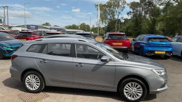 SPOTICAR Mg 5 Mg5 61.1kwh Exclusive Long Range Auto 5dr Used Car - Estate Electric Silver - Redditch - 1200621742_5