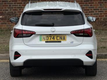 SPOTICAR Mg 5 Mg5 61.1kwh Trophy Long Range Auto 5dr Used Car - Estate Electric White - Hemel Hempstead - 1200632157_2