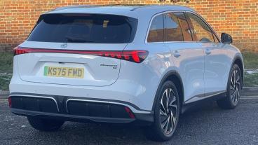 SPOTICAR Mg 6 Mg6 180kw Trophy Ev Long Range 77kwh 5dr Auto Used Car - Suv Electric  - Hemel Hempstead - 1200568450_4