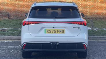 SPOTICAR Mg 6 Mg6 180kw Trophy Ev Long Range 77kwh 5dr Auto Used Car - Suv Electric  - Hemel Hempstead - 1200568450_5