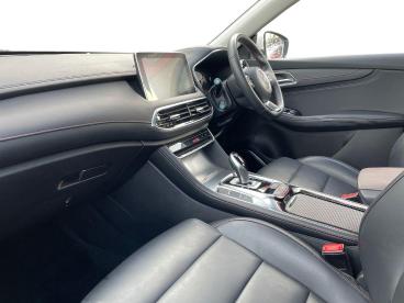 SPOTICAR Mg Hs Mghs 1.5 T-gdi 16.6kwh Se Auto Euro 6 (s/s) 5dr Used Car - Suv Plug-in Hybrid White - Ashington - 1200553124_3