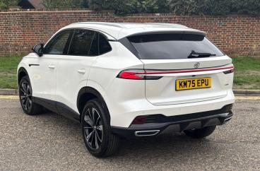 SPOTICAR Mg Hs Mghs 1.5 T-gdi Se Dct Euro 6 (s/s) 5dr Used Car - Suv Petrol White - Hemel Hempstead - 1200555754_3