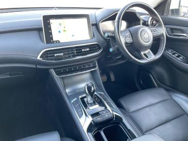 SPOTICAR Mg Hs Mghs 1.5 T-gdi 16.6kwh Se Auto Euro 6 (s/s) 5dr Used Car - Suv Plug-in Hybrid White - Ashington - 1200558464_3