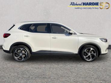 SPOTICAR Mg Hs Mghs 1.5 T-gdi 16.6kwh Se Auto Euro 6 (s/s) 5dr Used Car - Suv Plug-in Hybrid White - Ashington - 1200558464_5