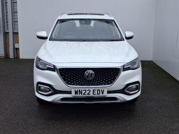 SPOTICAR Mg Hs Mghs 1.5 T-gdi Exclusive Euro 6 (s/s) 5dr Used Car - Suv Petrol White - Trowbridge - 1200561613_4
