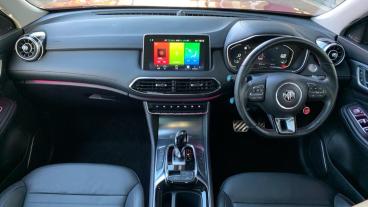 SPOTICAR Mg Hs Mghs 1.5 T-gdi Exclusive Dct Euro 6 (s/s) 5dr Used Car - Suv Petrol Red - London - 1200572942_5